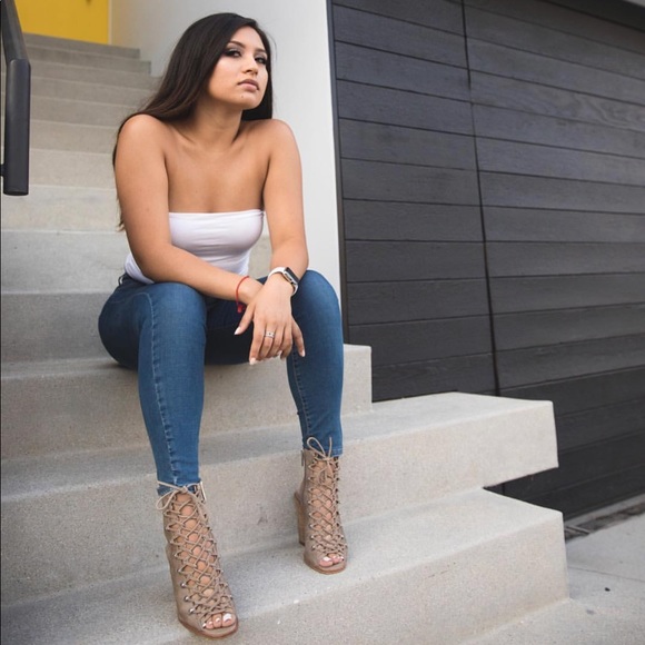 Beige soft leather strapped heels! - Picture 3 of 3